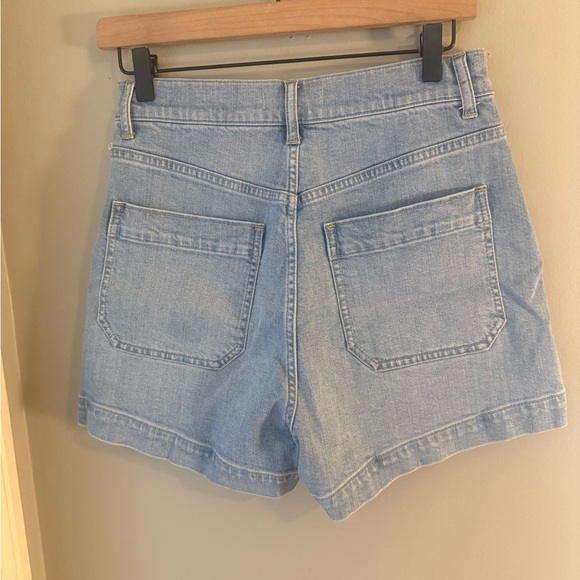 Madewell High Rise Denim Shorts Light Wash Patch Pockets Size 26 - Picture 2 of 8
